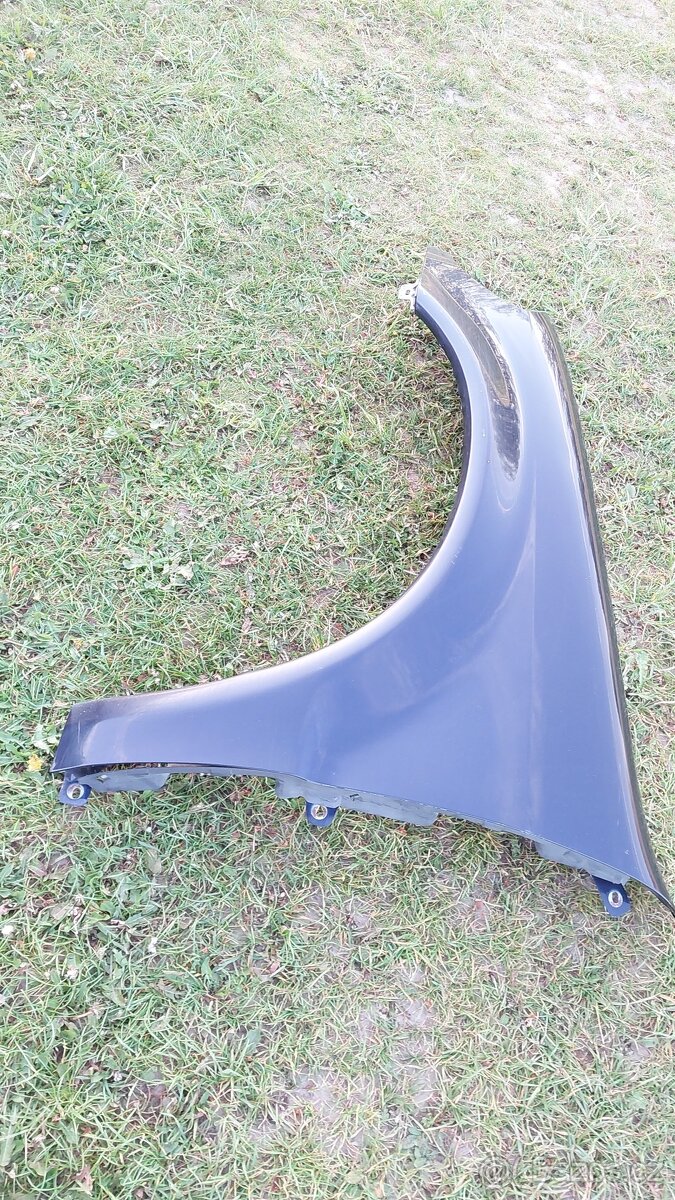 Mercedes ML - Blatníky modré - 2