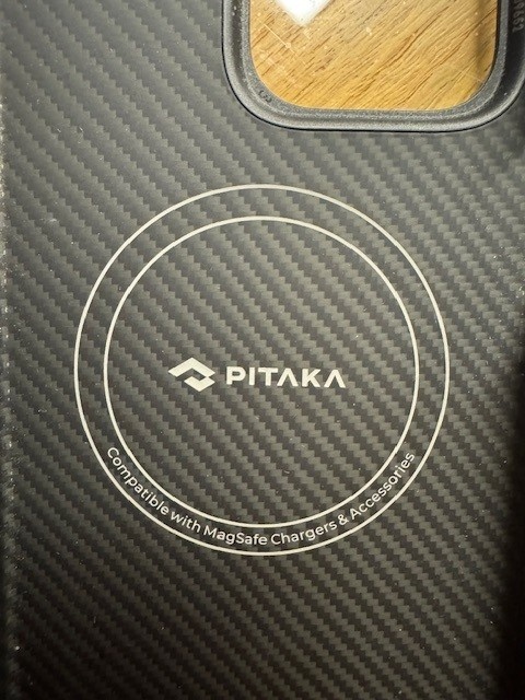 Kryt Pro iPhone 15 Pro Max Pitaka MagEZ 600D - 2