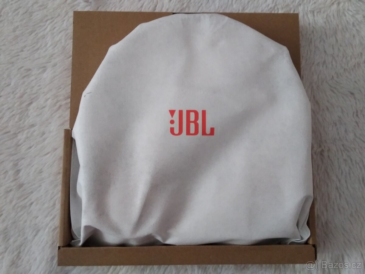 Sluchátka JBL Tune 770NC, černé - 2