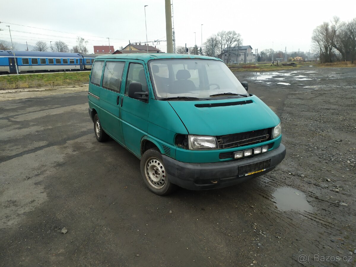 Prodám díly z VW T4 2,5tdi 75kw - 2