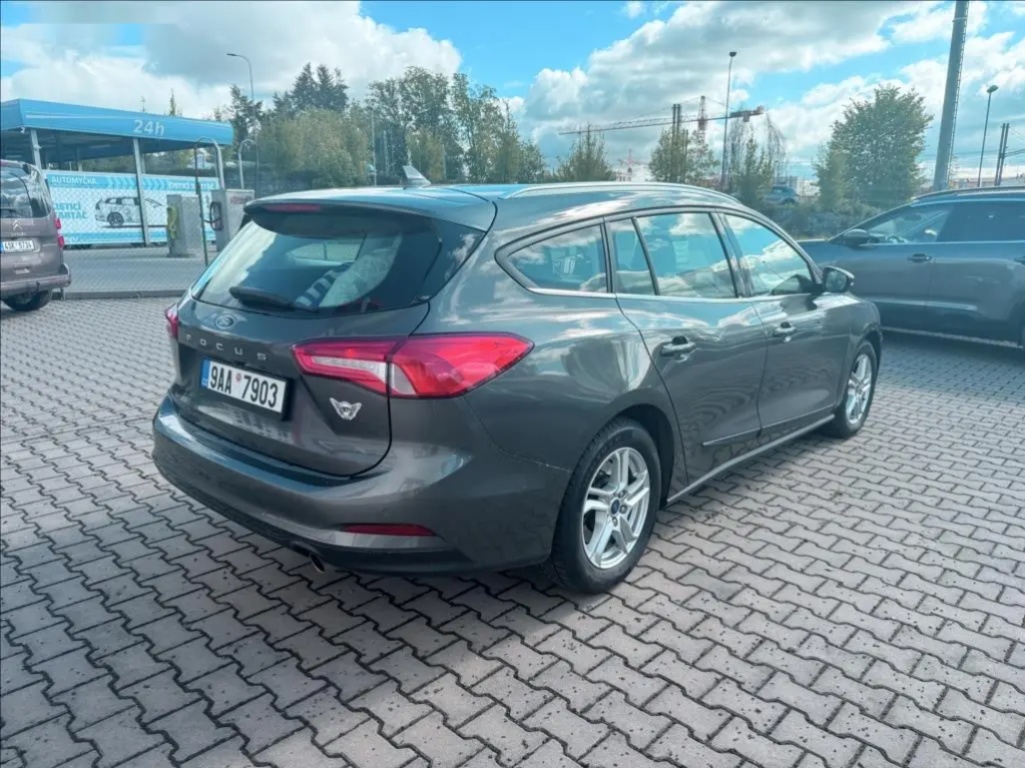 Ford Focus, 1,0 1 majitel ČR - 2