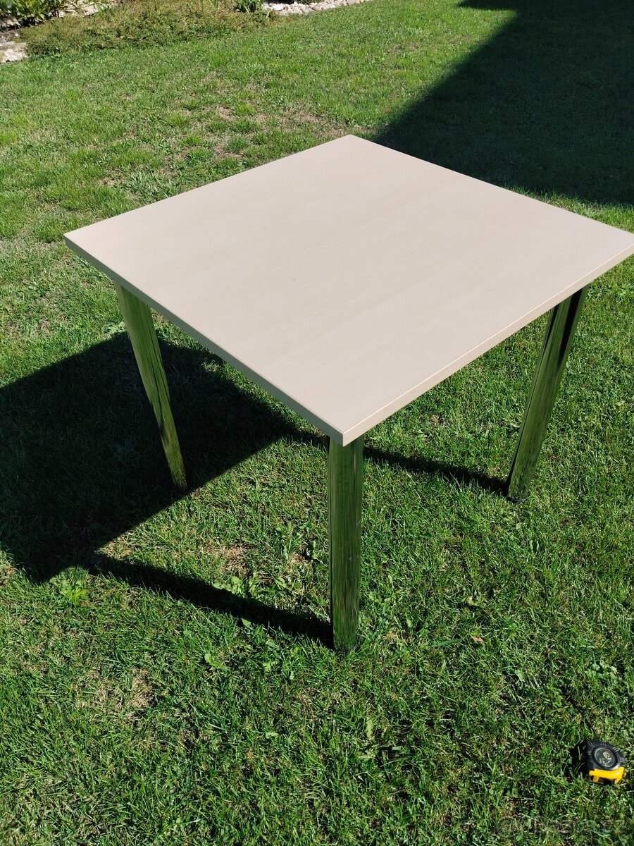 Stůl 80x80 - 2