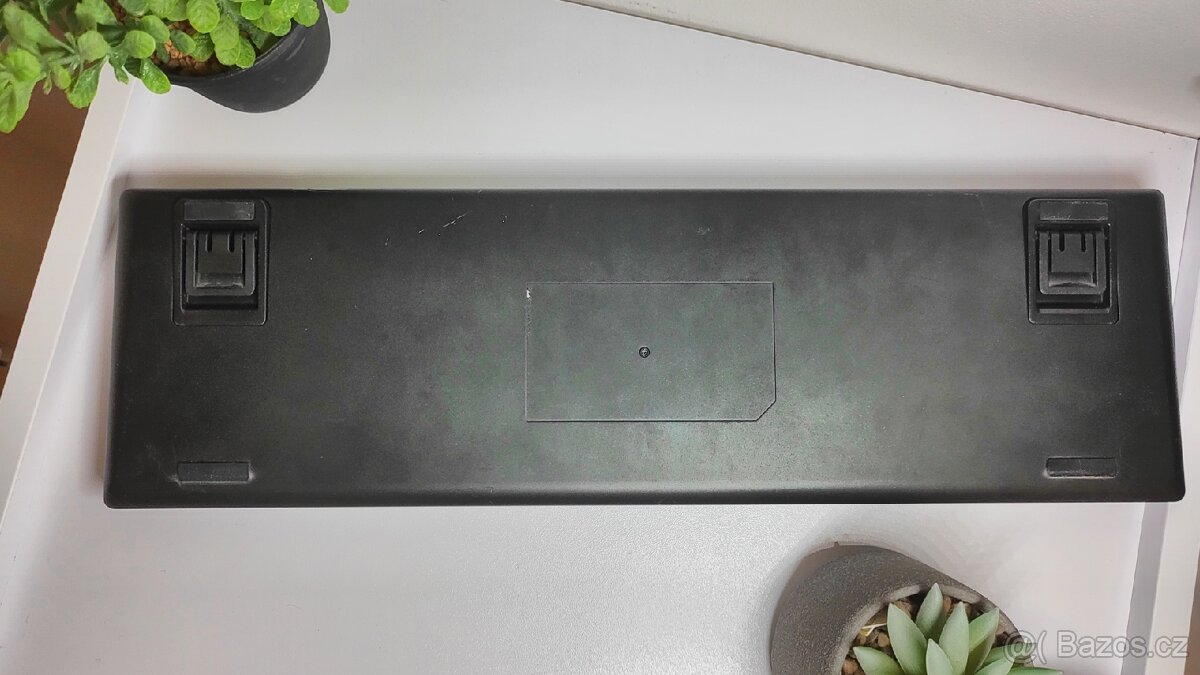 ⌨️ HyperX mechanická klávesnice – v dobrém stavu - 2