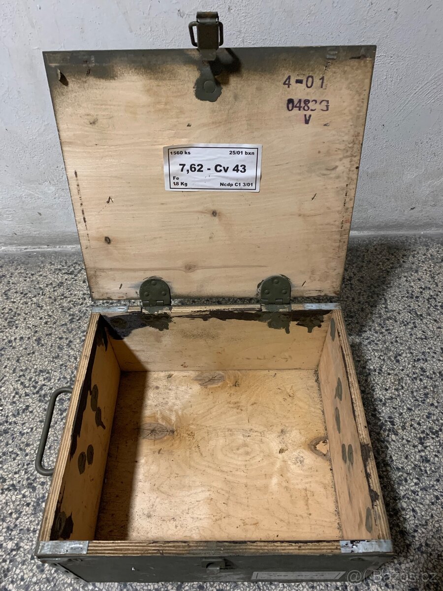 Bedna vojenská autentická - 2