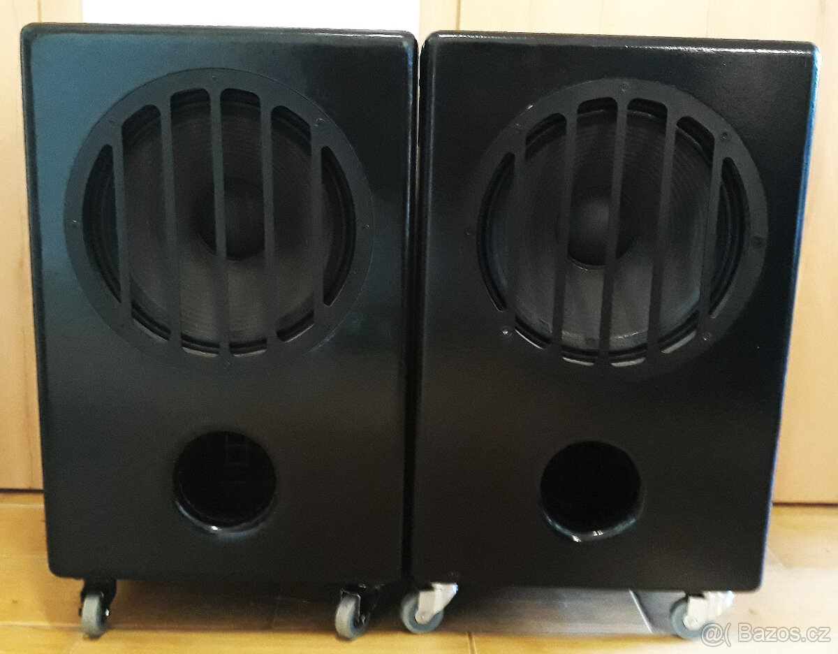Prodám dva subwoofery 500W - 2