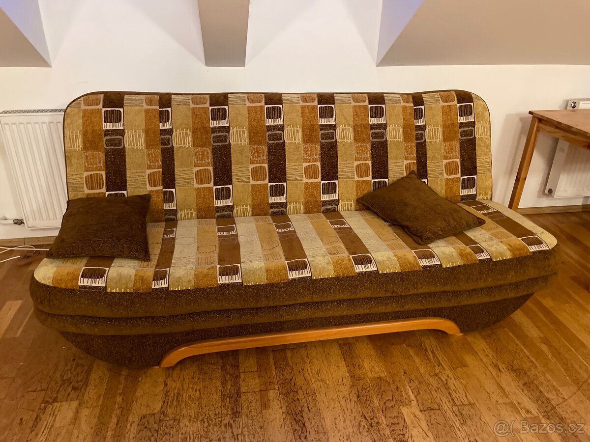 Gauče a křeslo - 2