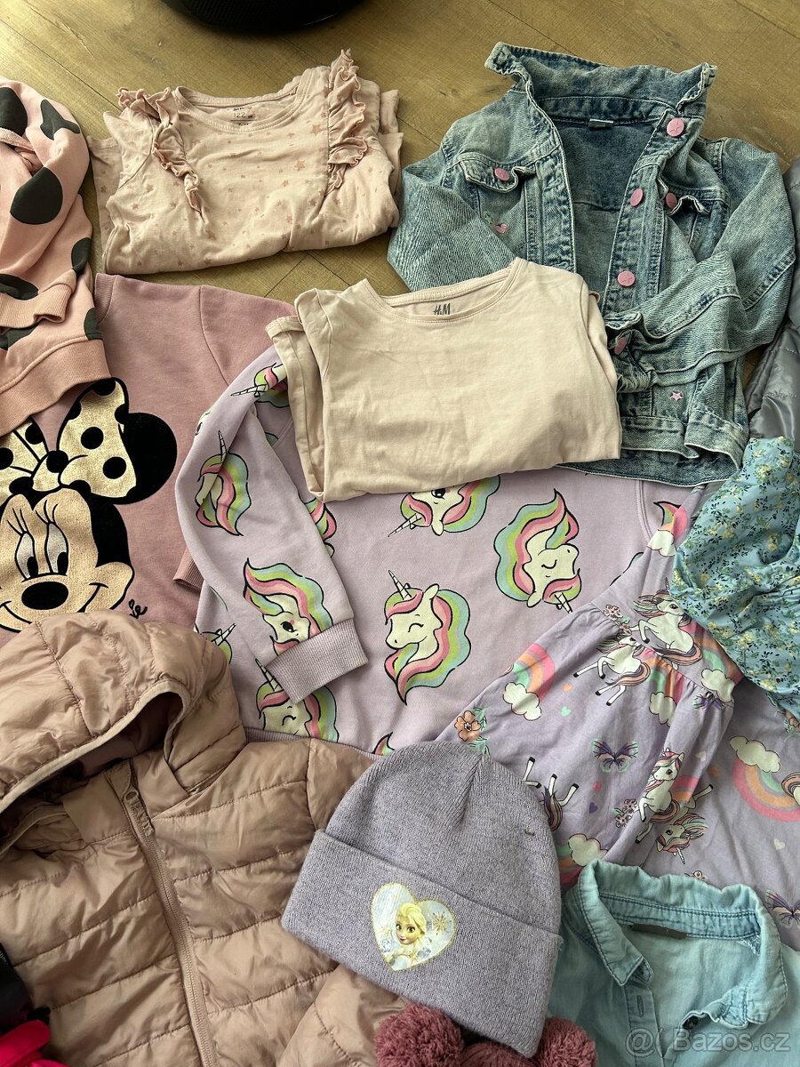 Balíček věci po dceři 6-8 let - 2