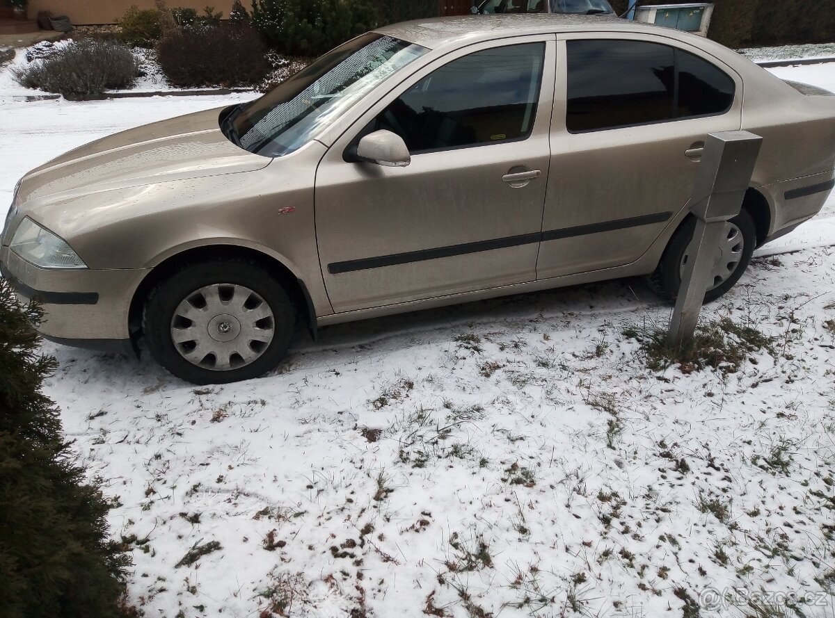 Prodám Škoda Octavia 2 r.v.2006 - 1.6benzin - 2
