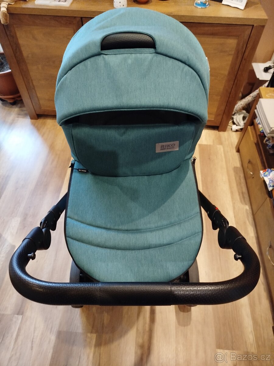 Kočárek Riko Basic montana - 2