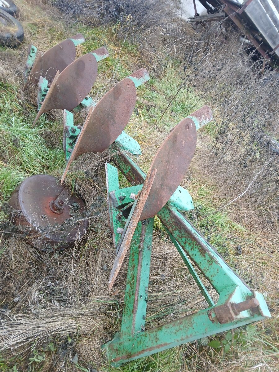 Pluh za traktor - 2