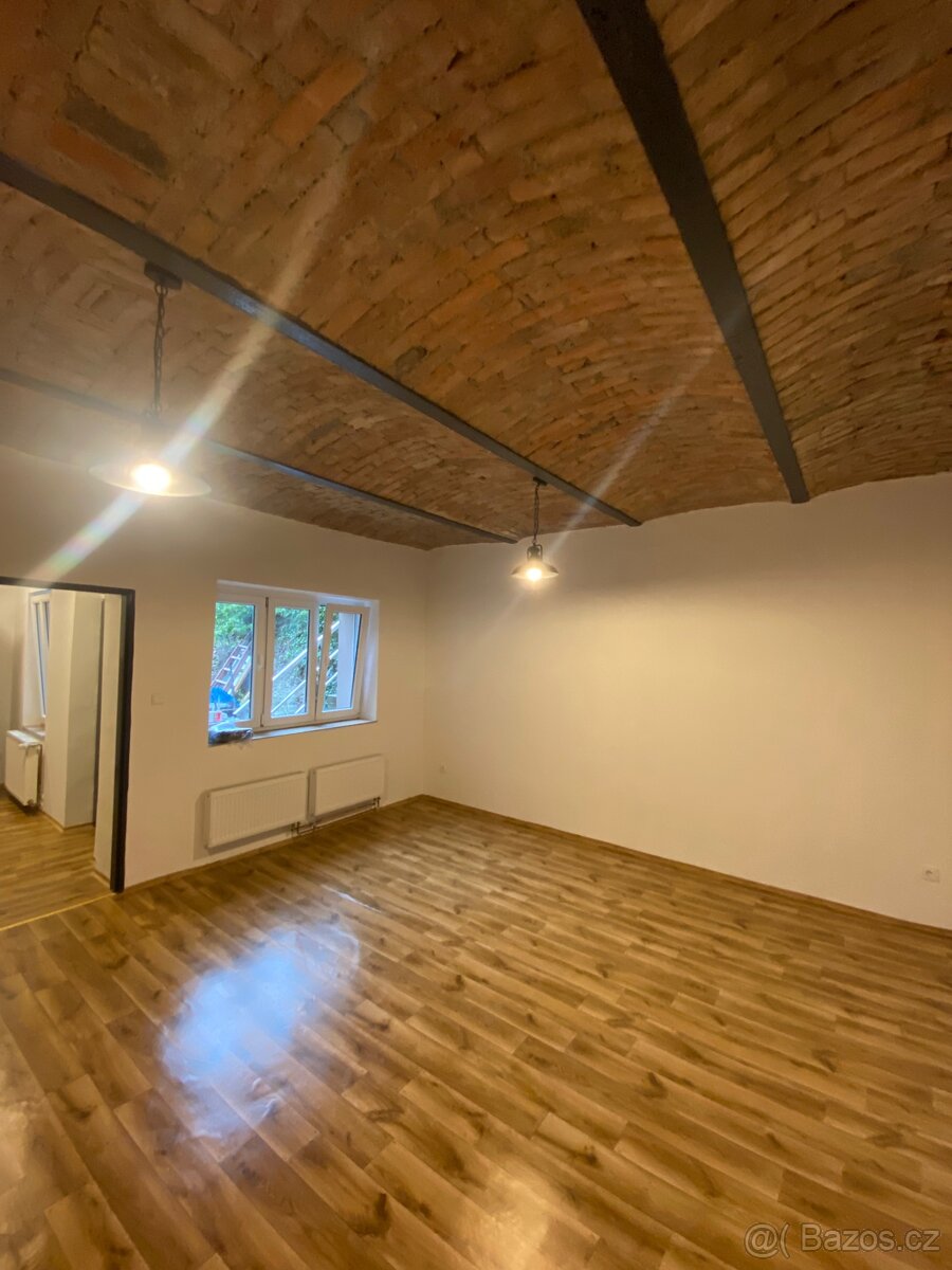 Pronájem bytu . - 2