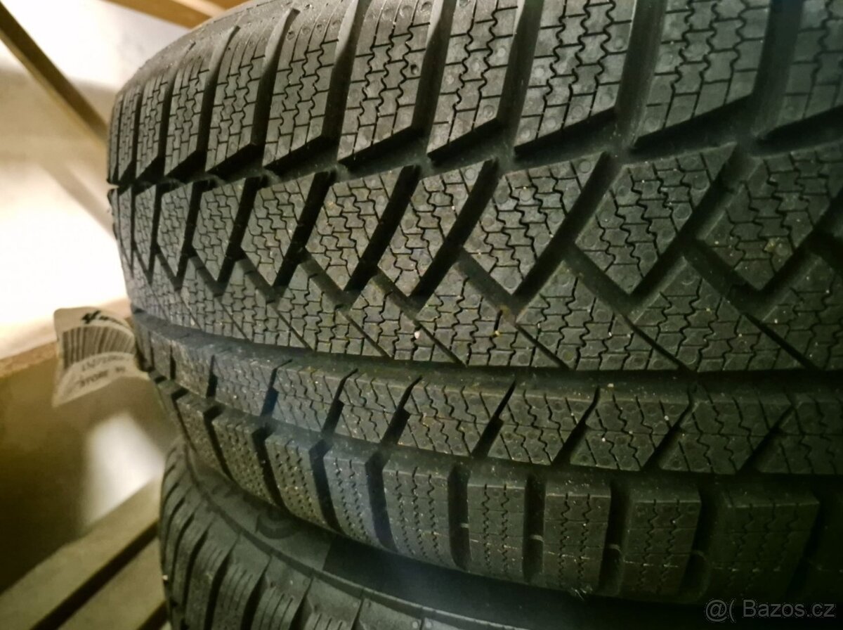 zimní pneu Continental 215/55/18 - 2