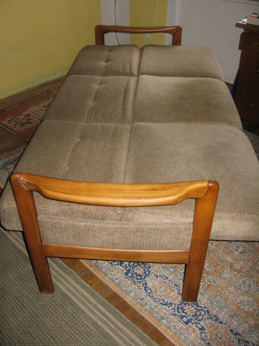 Retro rozkládací pohovka - 2