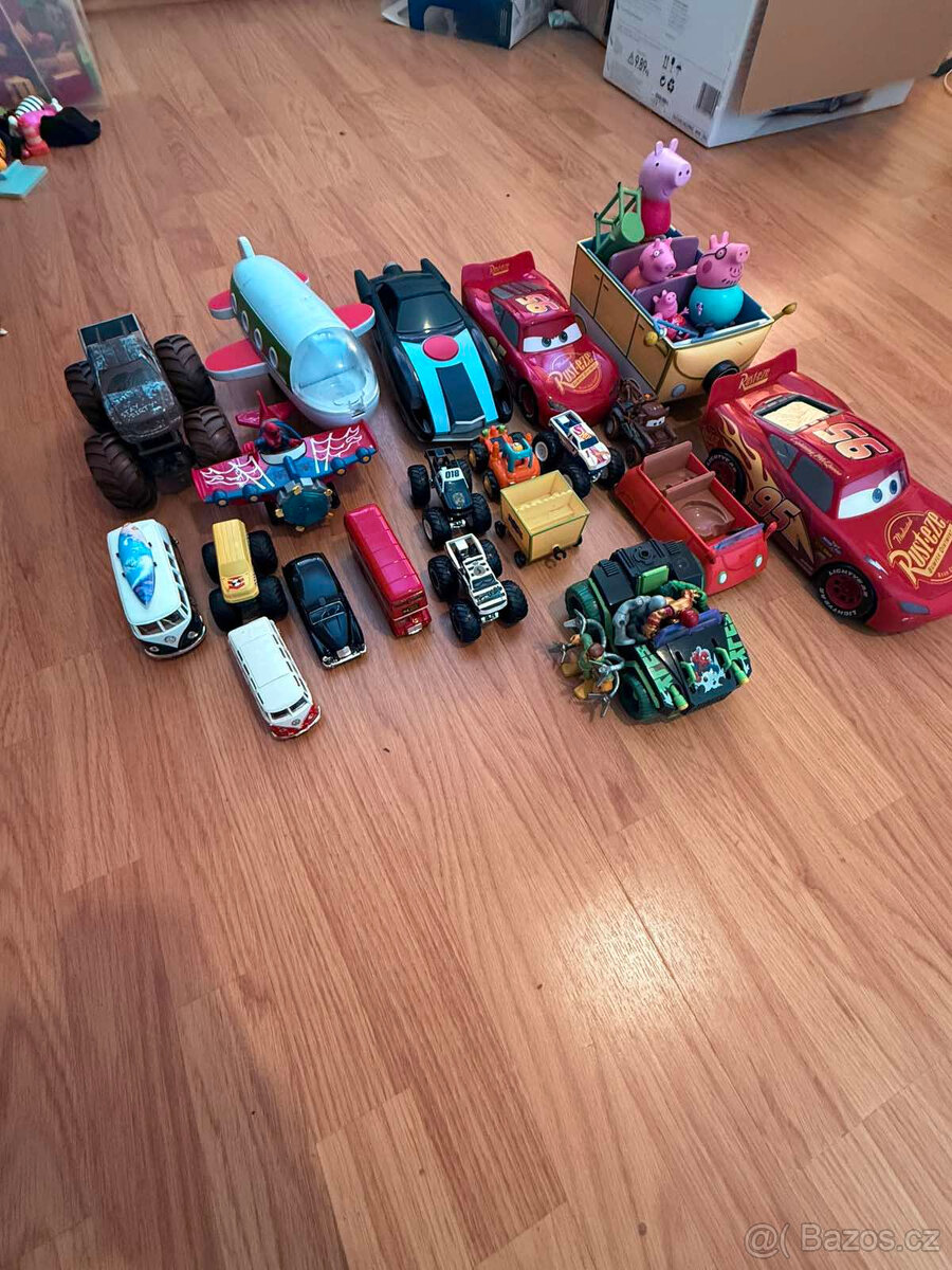 Hračky autíčka na prodej - 2