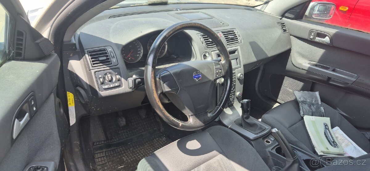 Volvo V50 prodám použité dily - 2