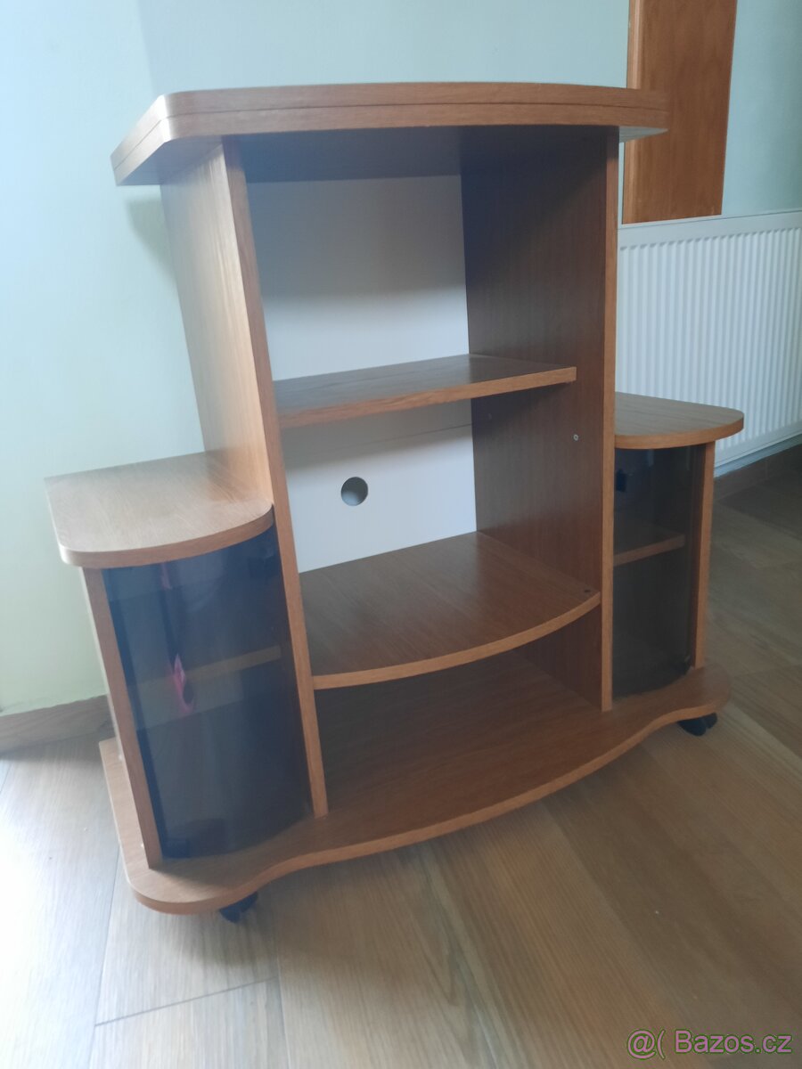 Televizní stolek - 2