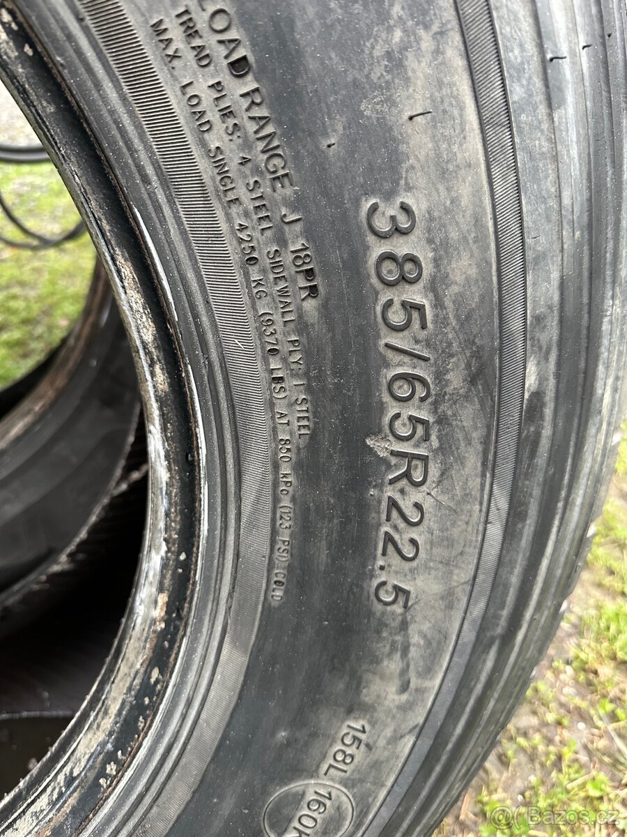 Pneu 385/65 R22,5 - 2
