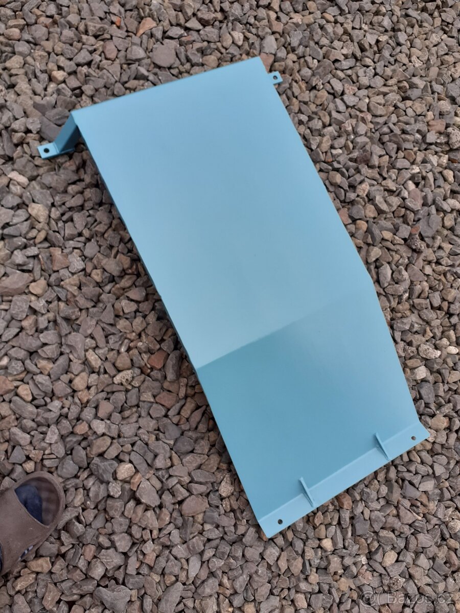 Plech pod motor Felicia