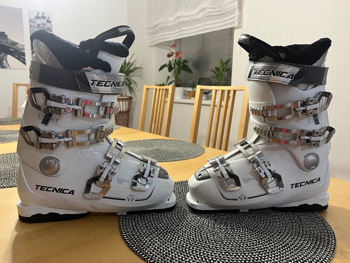 Dámské lyže a boty - 2