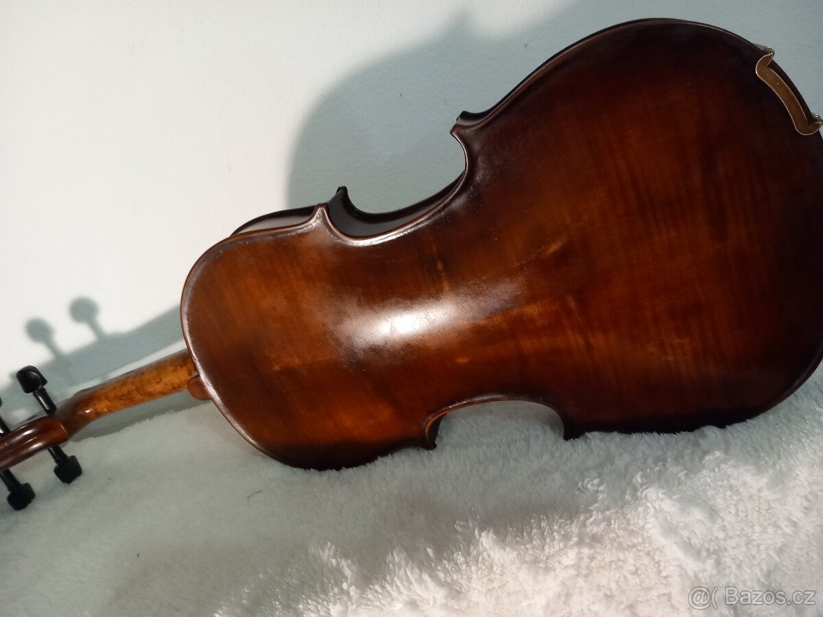 Prodam,starou,violu - 2
