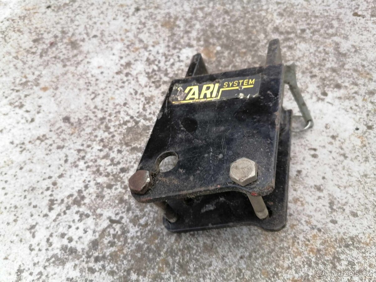 ZÁVĚS VARI Z-01 NOVÝ - 2