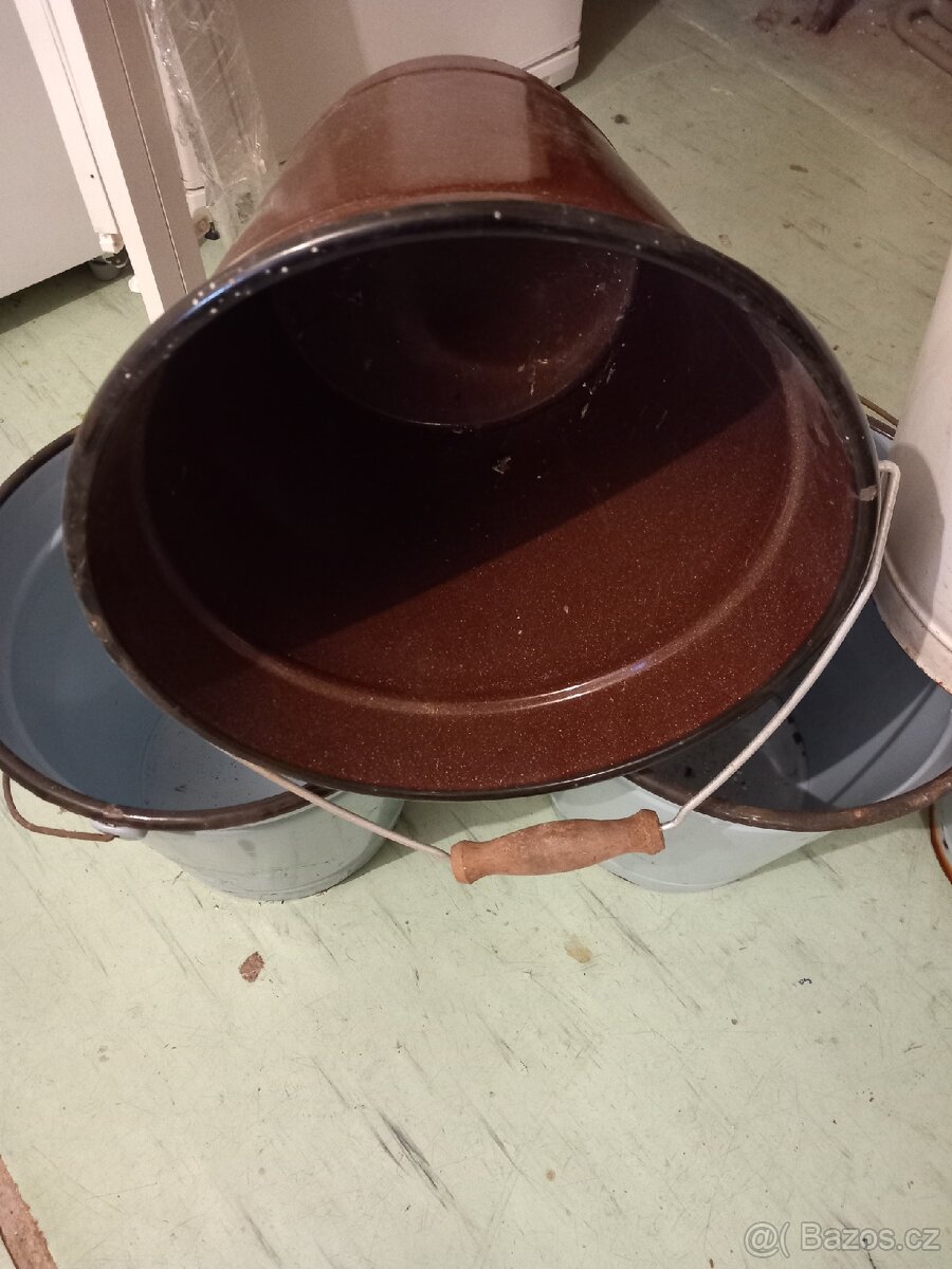 Smaltované kbelíky na 10 litrů - 2