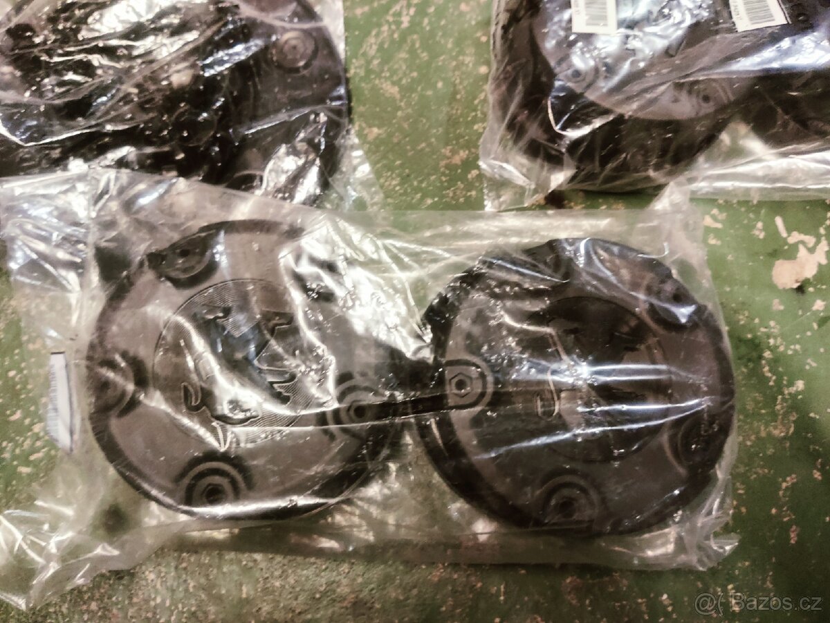 Prodám středové pokličky Peugeot - 2