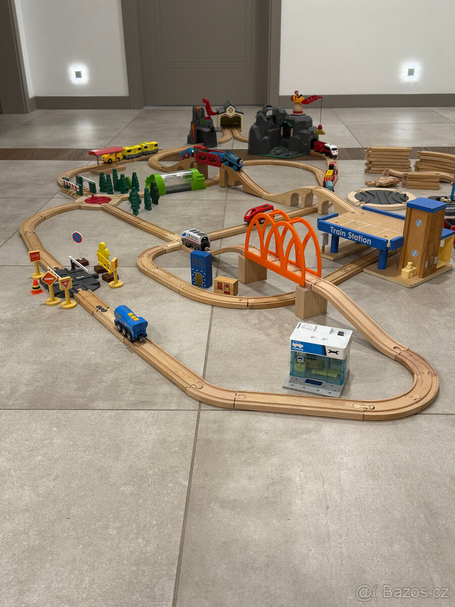Vláčkodráha s Brio doplňky - 2