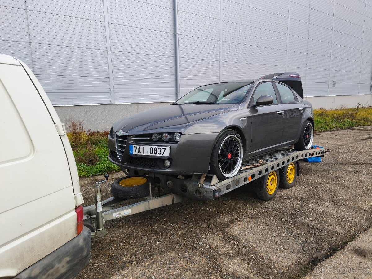 Alfa romeo 159 sedan 1.9 jtd 110kw na náhradní díly - 2