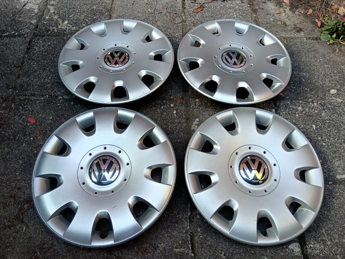 Originál poklice Volkswagen r 15 - 2