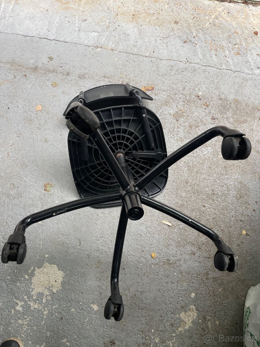 Kolečková židle - 2