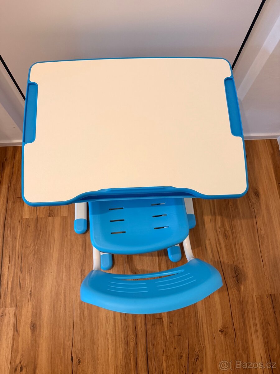 Dětský psací stůl AlzaErgo - 2