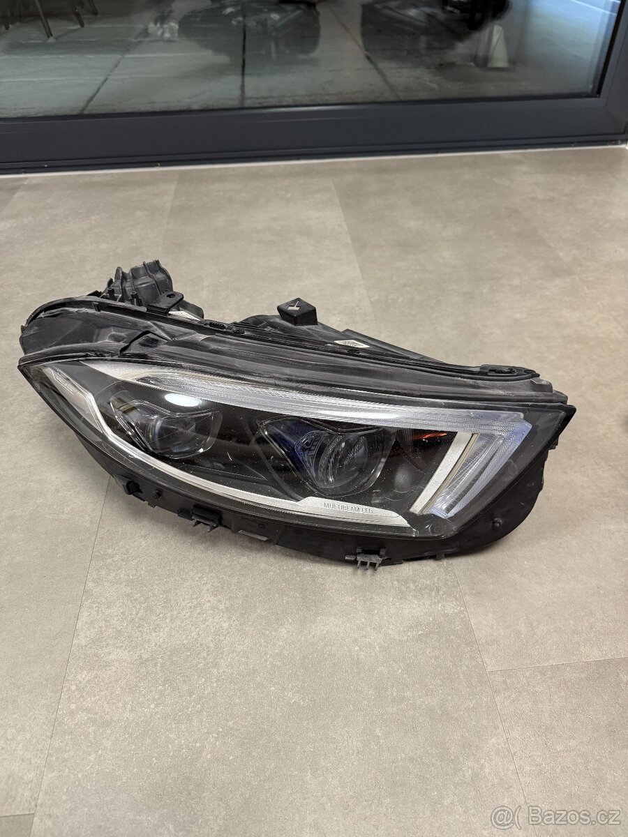 Přední světla - Mercedes CLS450 - 2