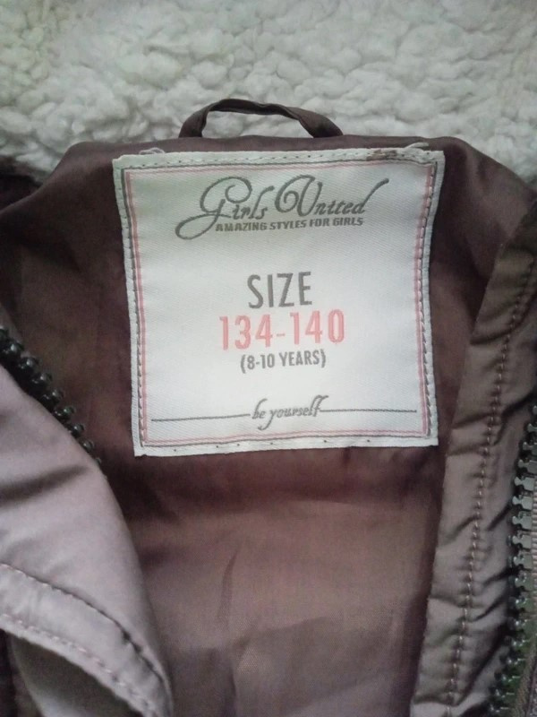 Zimní dívčí bunda vel. 134/140 - 2