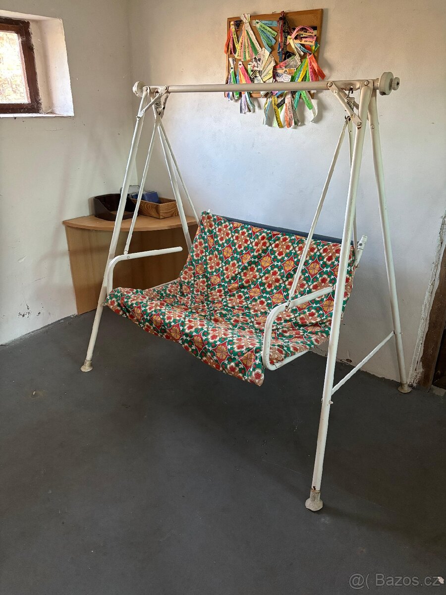 Zahradní houpačka - 2