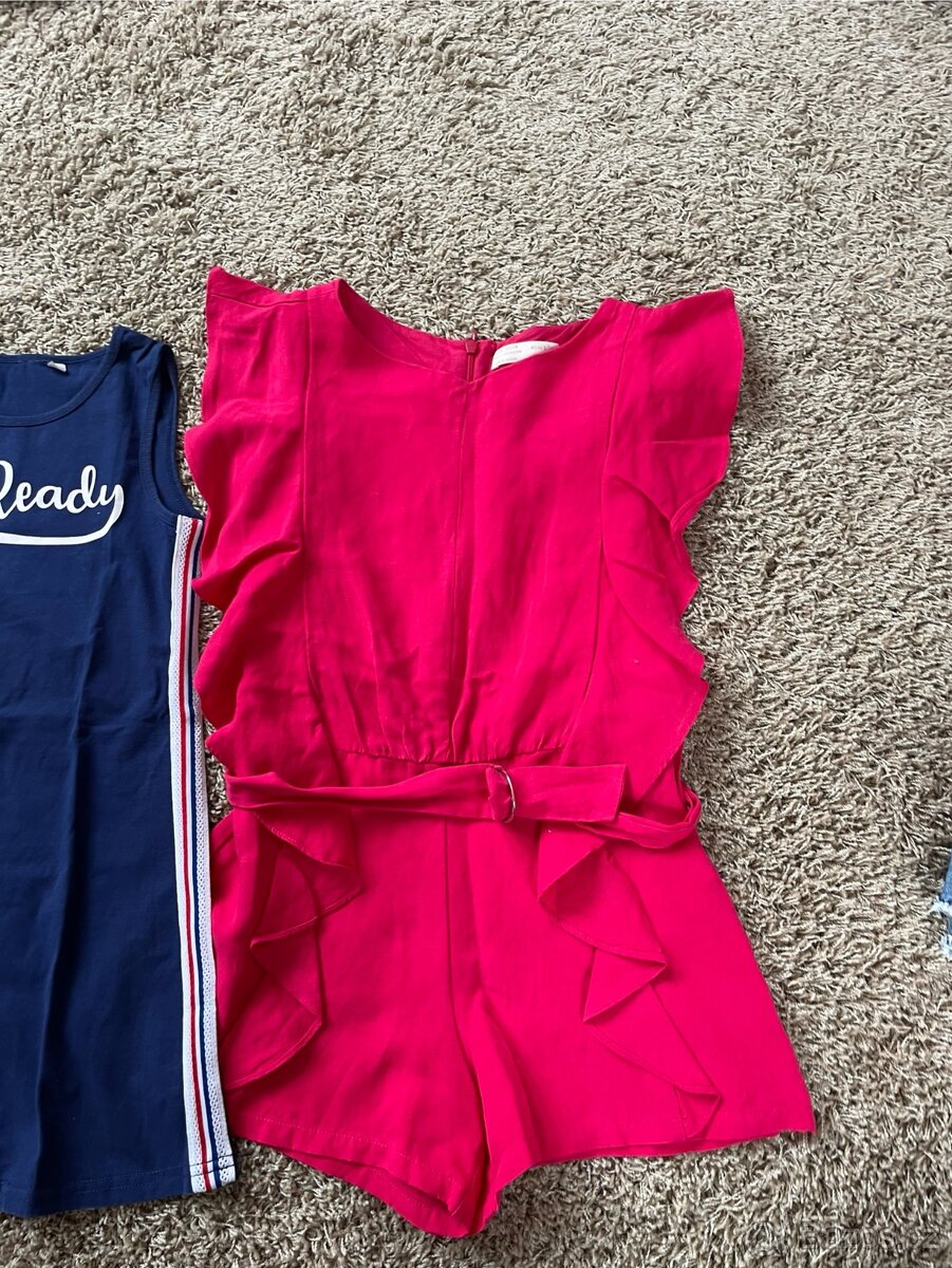 Mix 40ks. oblečení dívka vel. 122/128 - 2