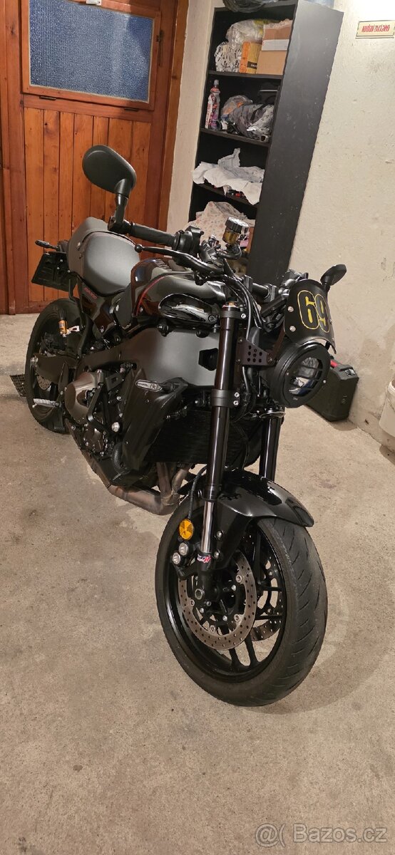 YAMAHA XSR 900 SP - 2