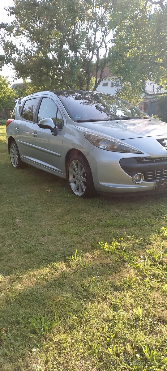 Peugeot 207 - 2