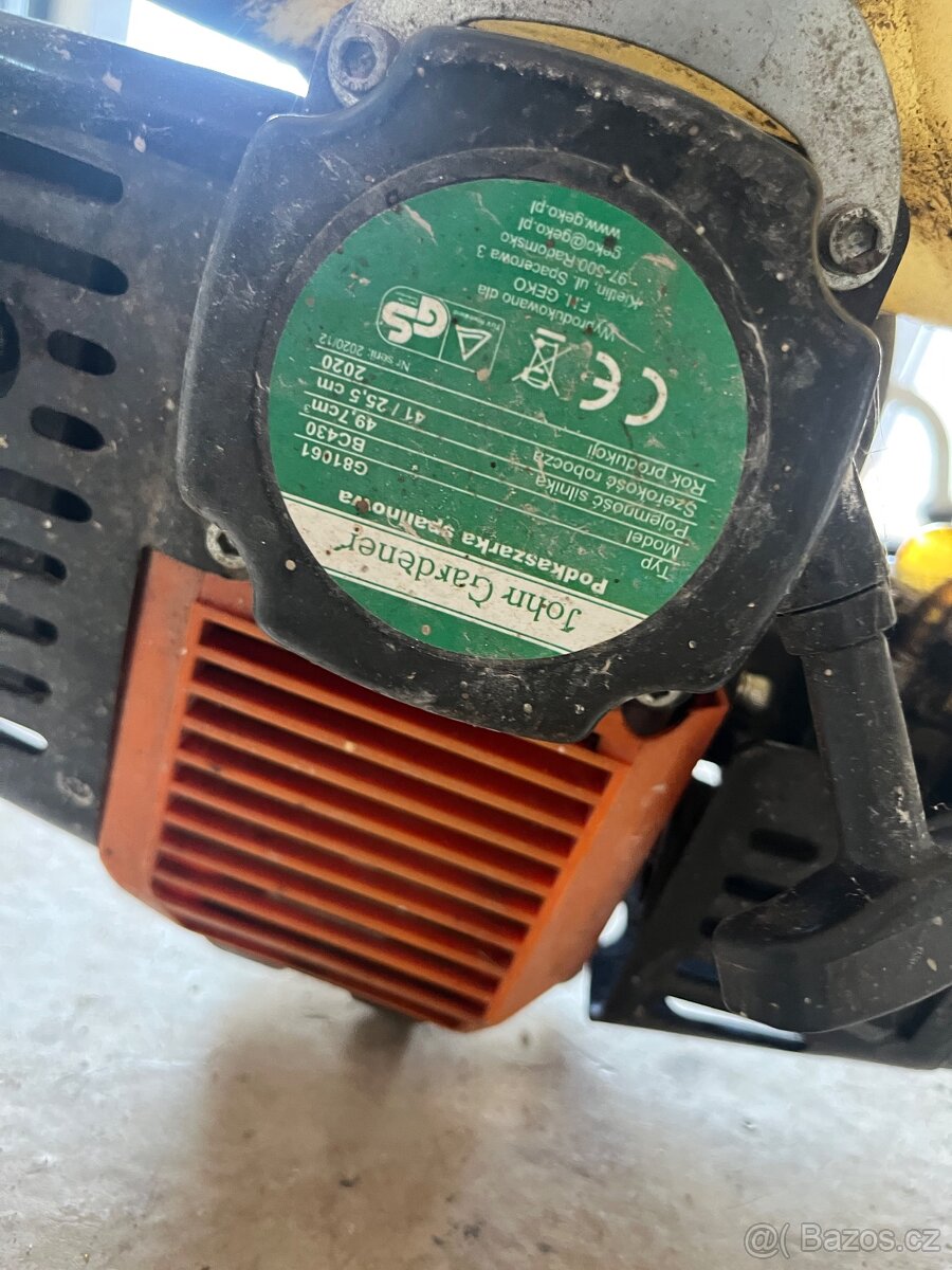 Benzinová strunová sekačka - 2