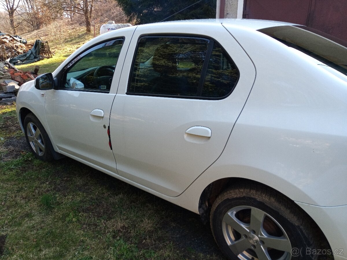 Dacia Logan 1.2 ve skvělém stavu - 2