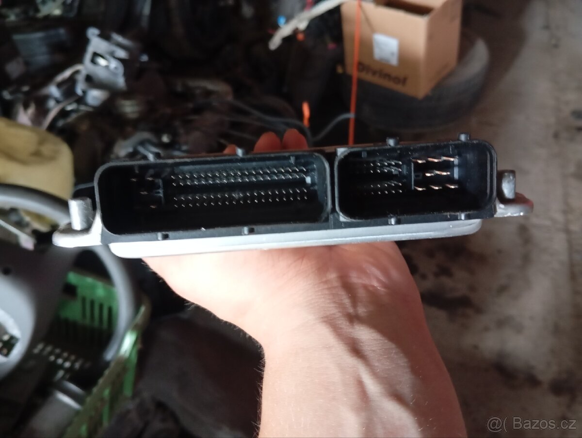 Audi A6 C5 Jednotka - 2