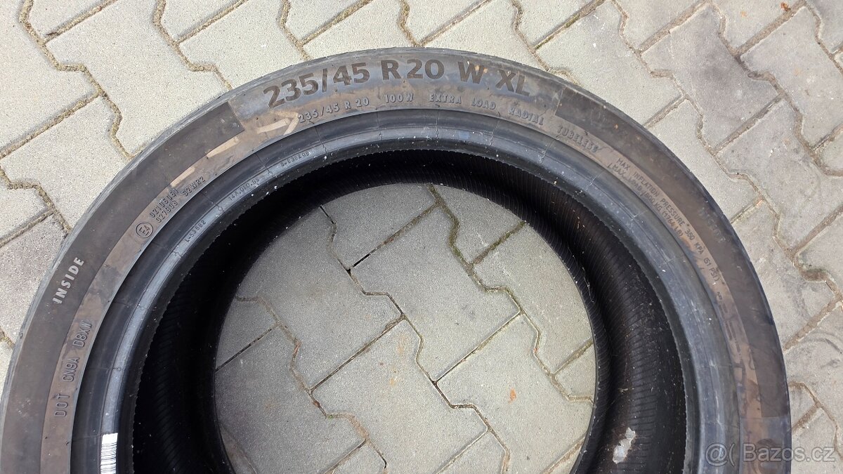 Pneu 235/45r20 W Xl - 2