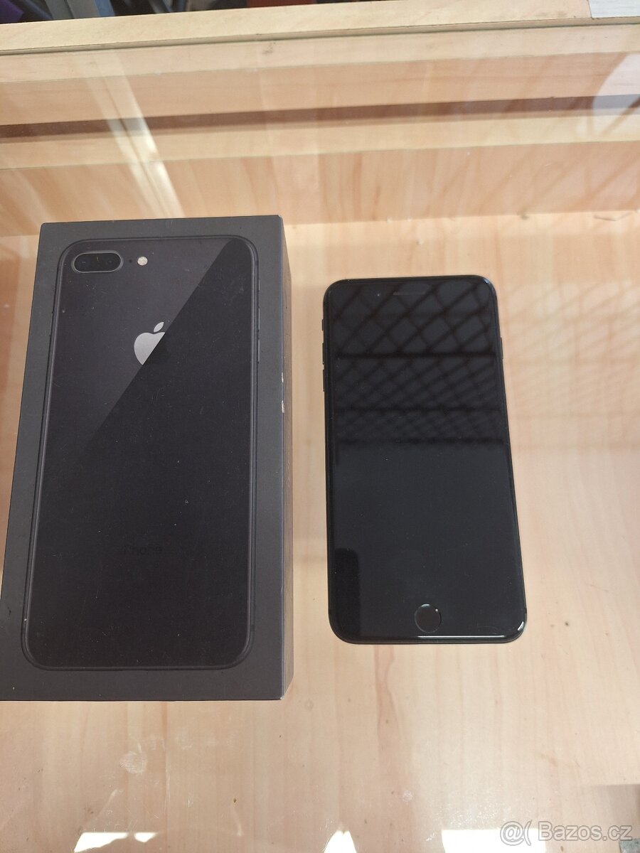 Apple iPhone 8 Plus 64GB - 2