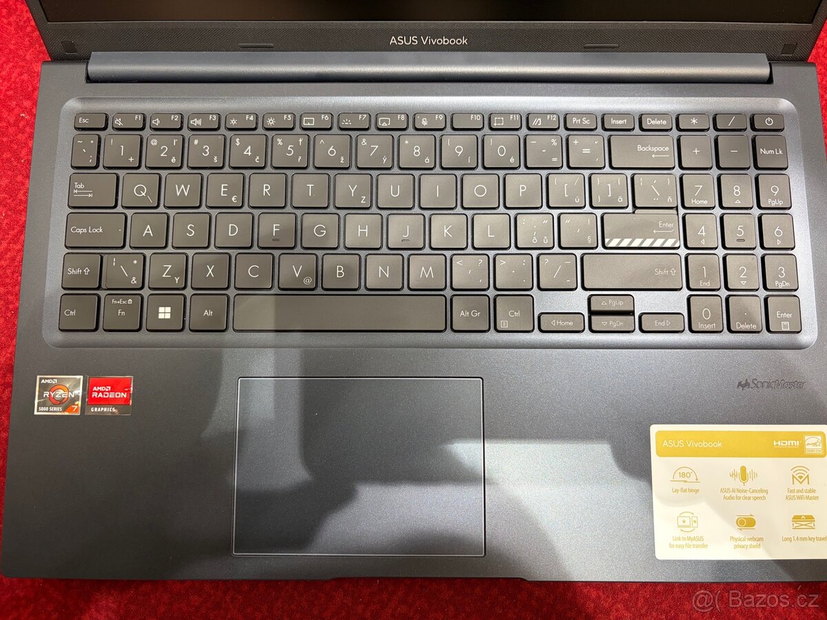 Asus Vivobook 15 - Ryzen 7 8GB 512GB - 2