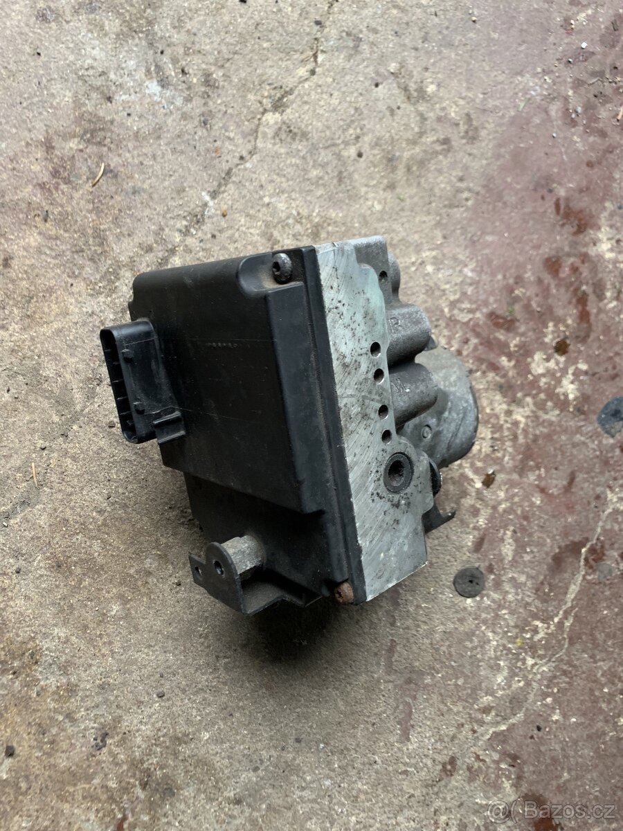 BMW E39 jednotka ABS - 2