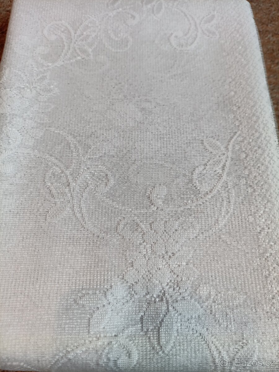 Záclona Majka š.340 x v.160cm nová české výroby - 2