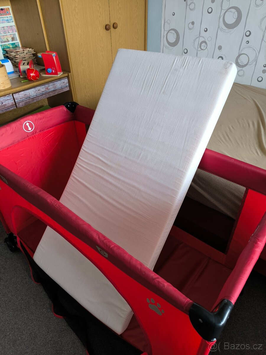 Cestovní postýlka - 2