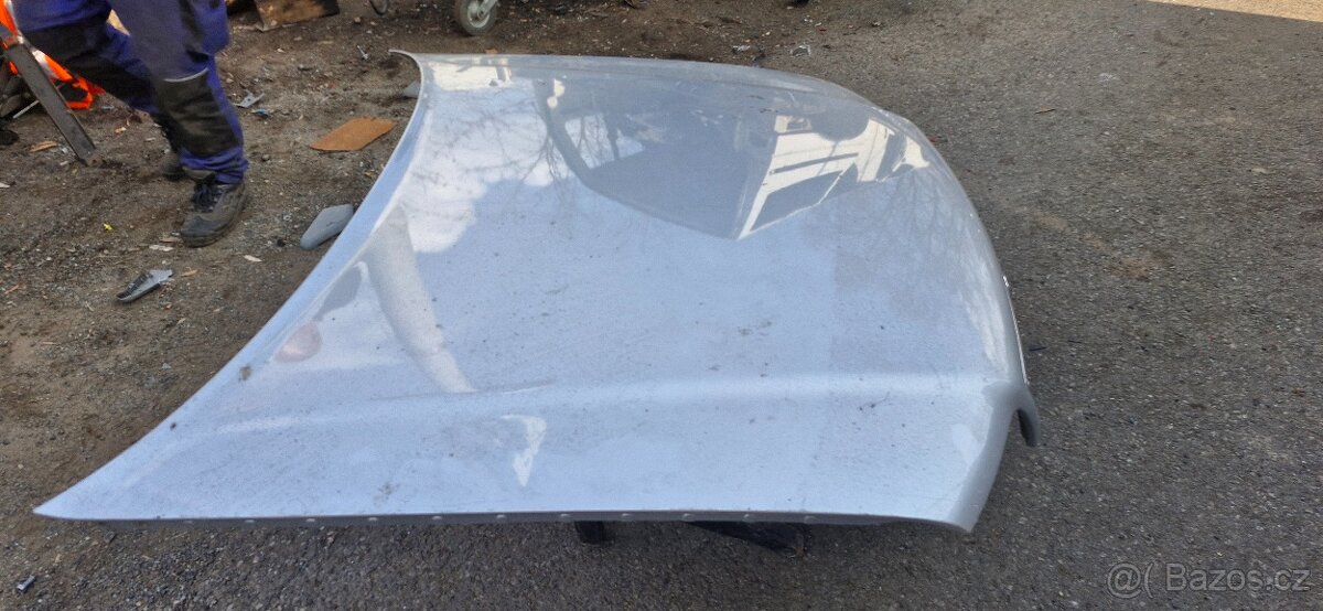 Kapota audi A8 4D D2 maska mrizka kapoty - 2