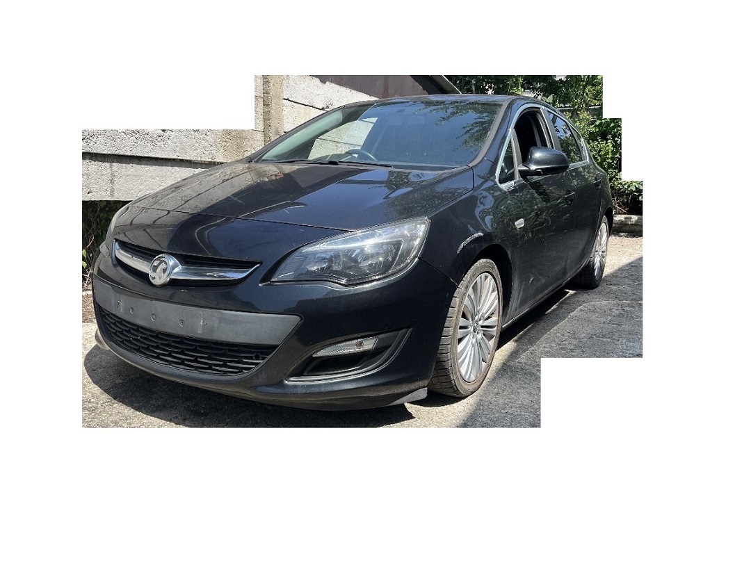 prodam dily na Opel astra 1.6 benzin 85kw 2011 145000km kod - 2