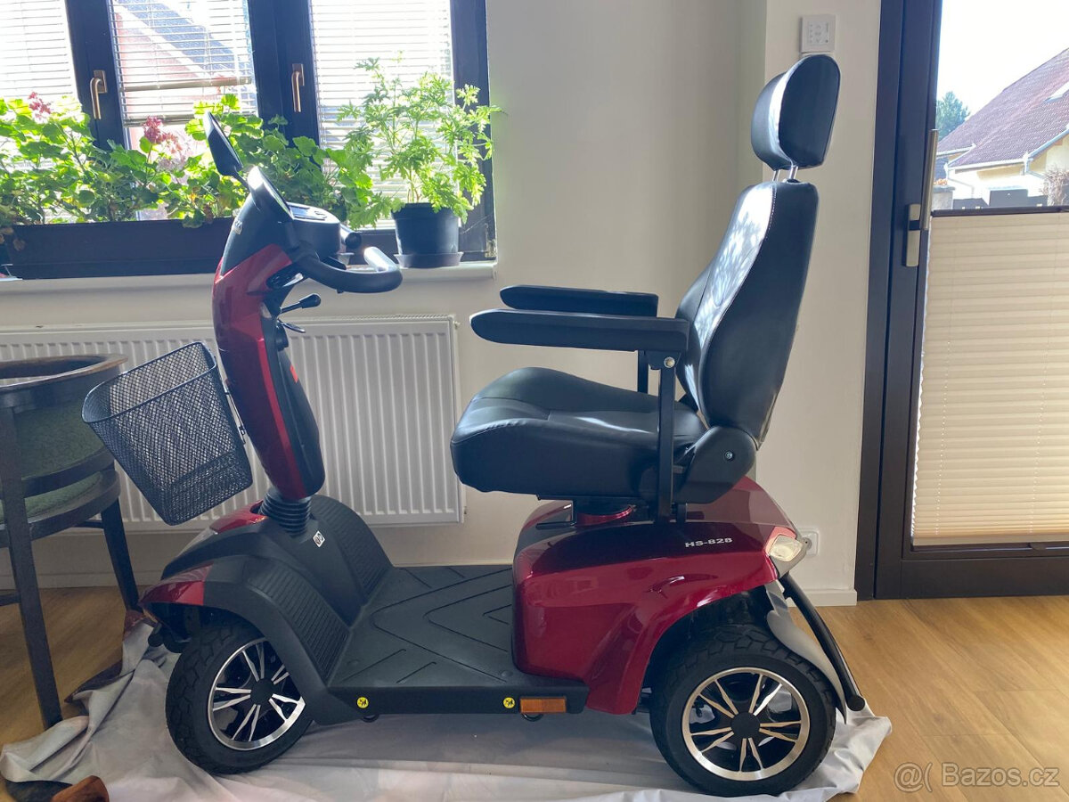 elektrický invaliní skútr velmi sofistikovaný - 2